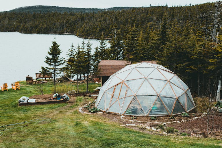 How to Choose and Set Up Your Glamping Dome